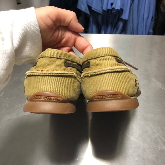 Sketchers relaxed fit memory foam slip on shoe - Picture 3 of 4